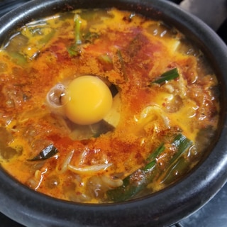 韓国本場の味☆卵入りチゲ
